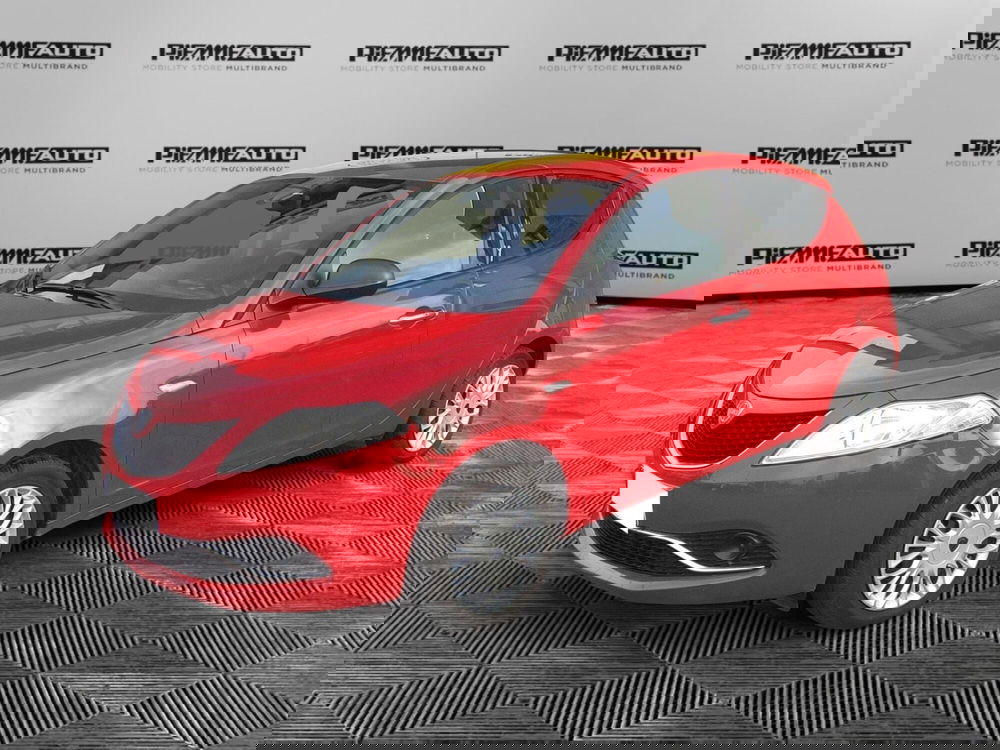 Lancia Ypsilon usata a Parma