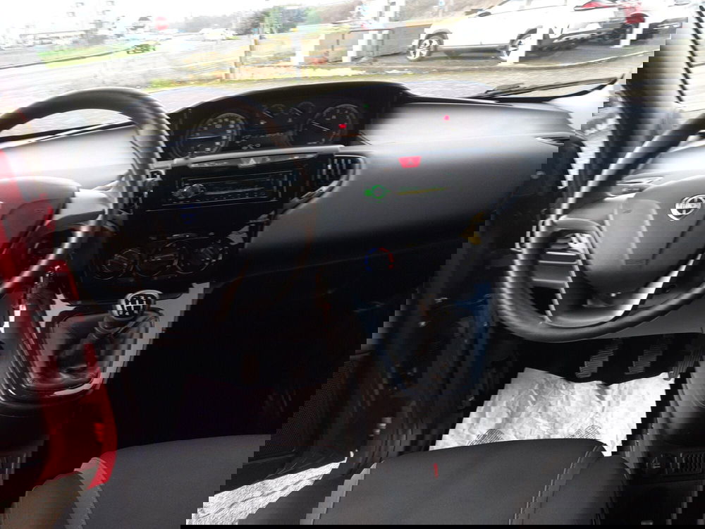 Lancia Ypsilon usata a Parma (11)