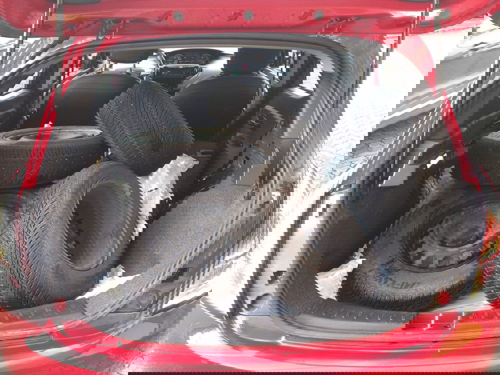 Lancia Ypsilon usata a Parma (18)