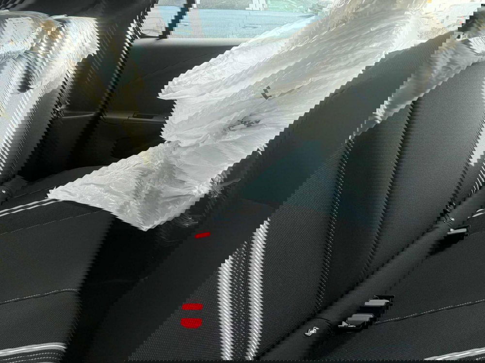 Opel Corsa nuova a Foggia (11)