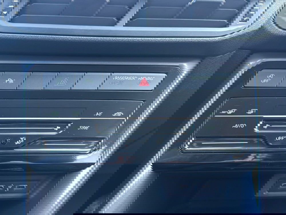Volkswagen T-Cross usata a Terni (14)
