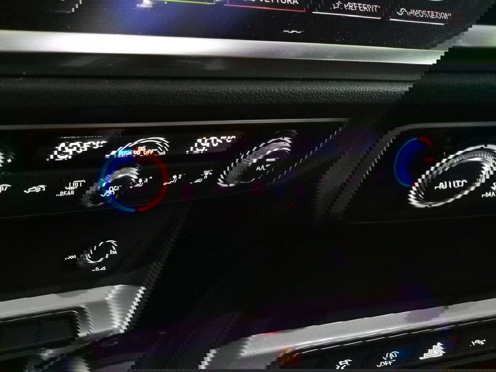 Audi Q3 usata a Bari (8)