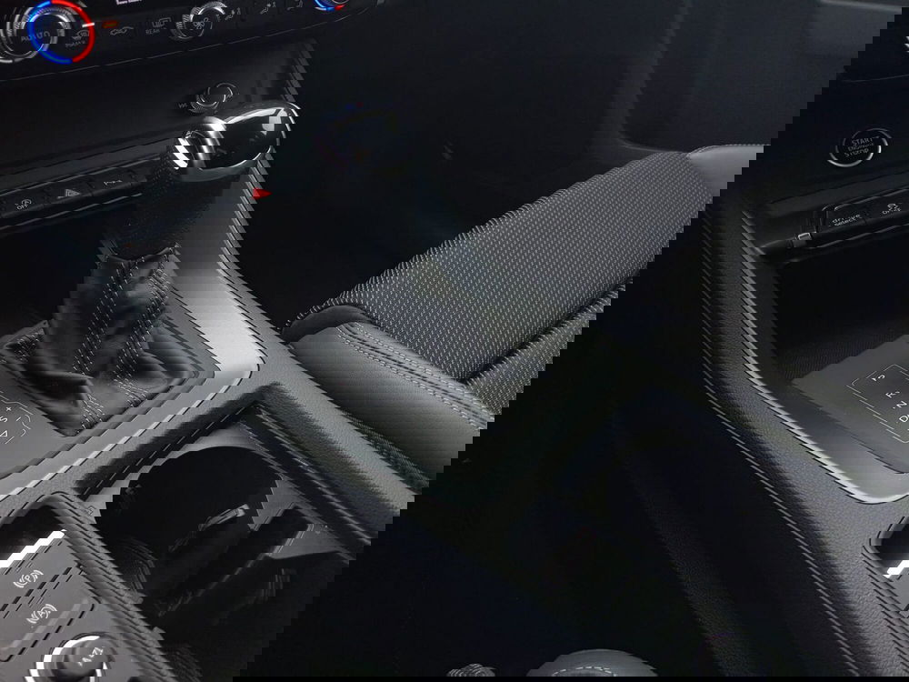 Audi Q3 Sportback usata a Bari (11)