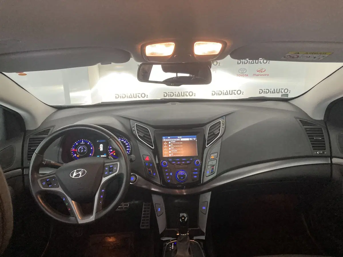 Hyundai i40 Station Wagon usata a Foggia (14)