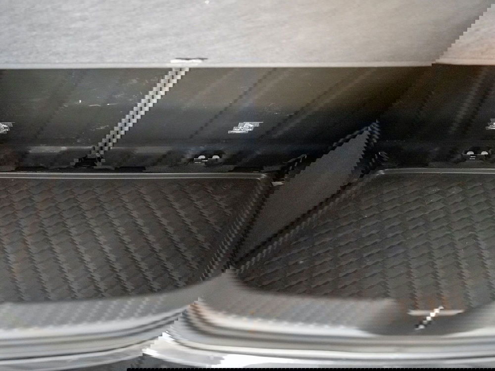 Toyota Aygo X usata a Foggia (11)