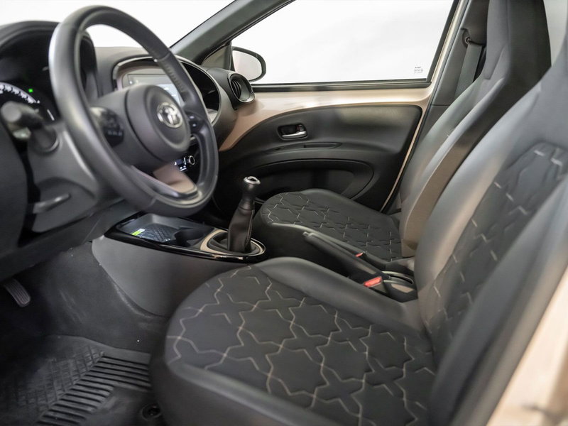 Toyota Aygo X usata a Foggia (12)