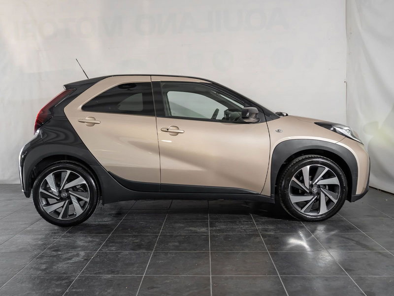 Toyota Aygo X usata a Foggia (14)