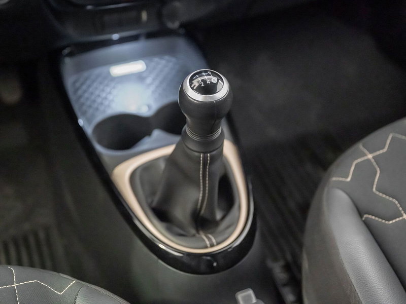 Toyota Aygo X usata a Foggia (18)