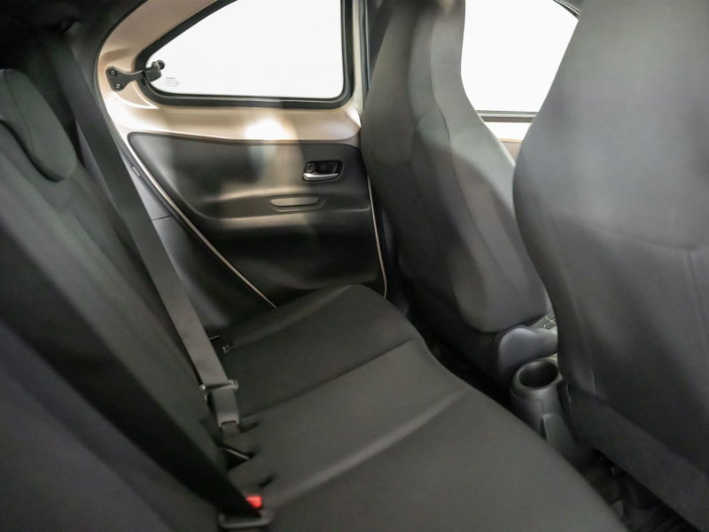 Toyota Aygo X usata a Foggia (7)