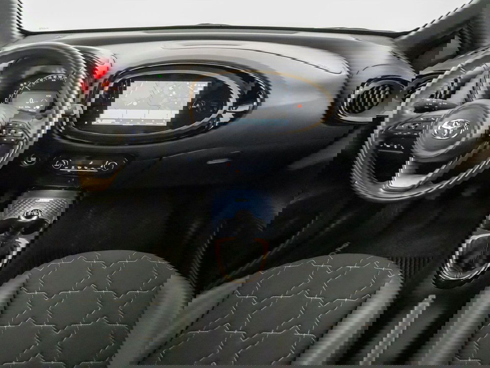 Toyota Aygo X usata a Foggia (9)