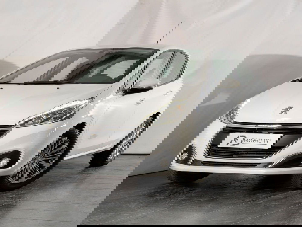 Peugeot 208 usata a Foggia