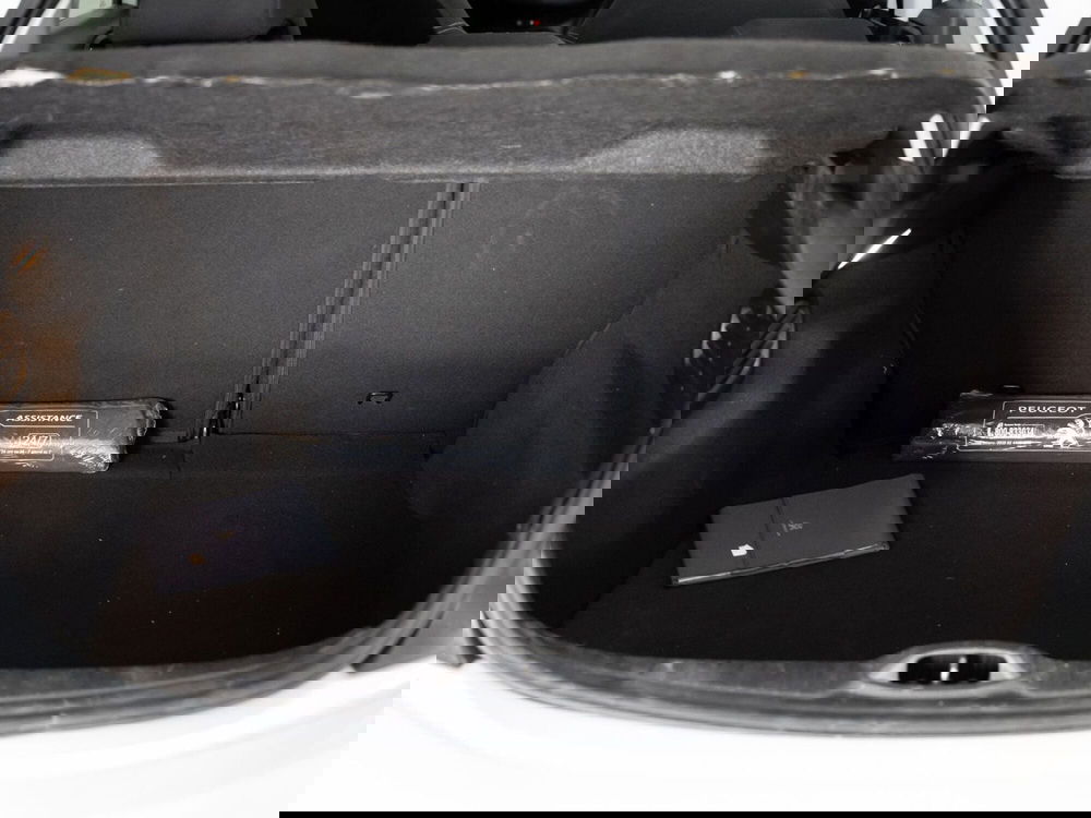 Peugeot 208 usata a Foggia (10)