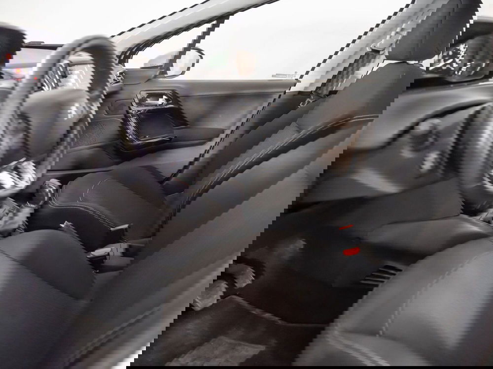 Peugeot 208 usata a Foggia (11)