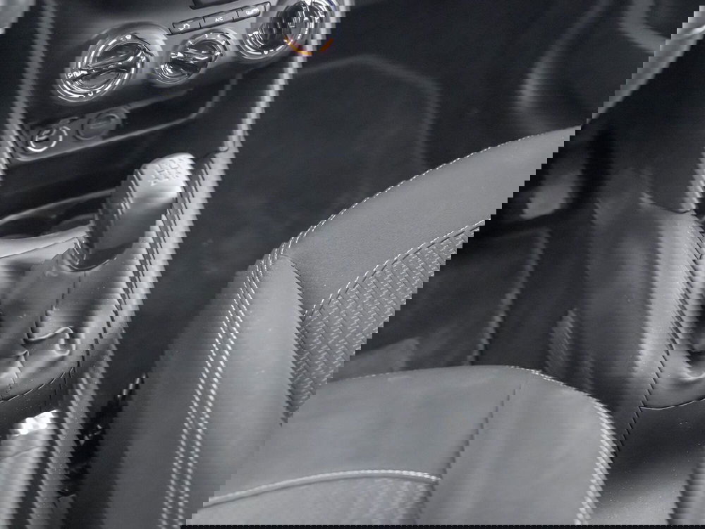 Peugeot 208 usata a Foggia (15)