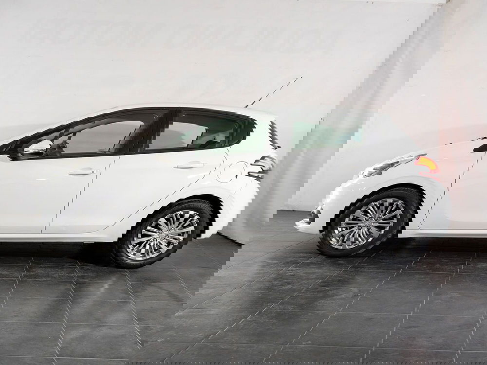 Peugeot 208 usata a Foggia (2)