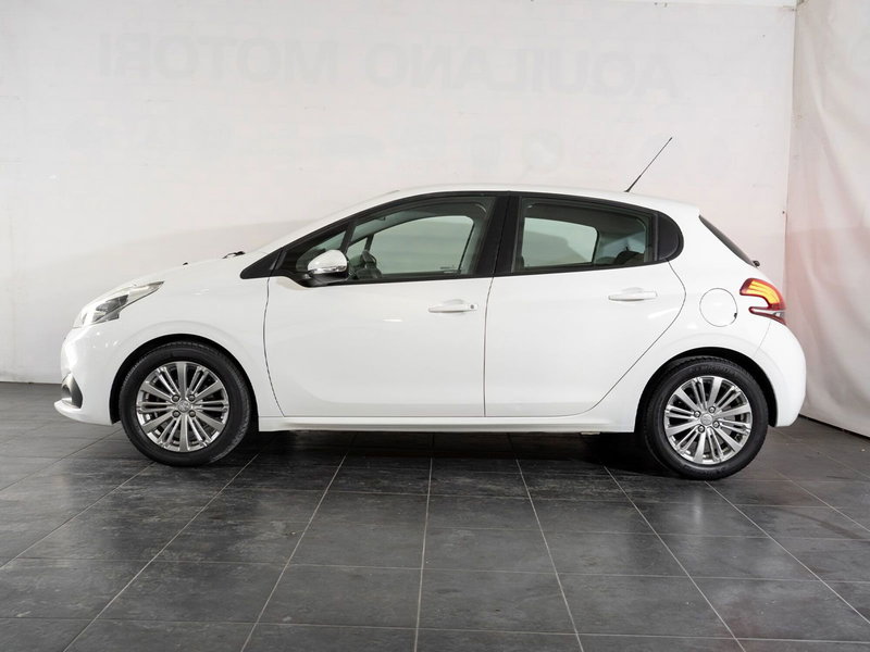 Peugeot 208 usata a Foggia (2)