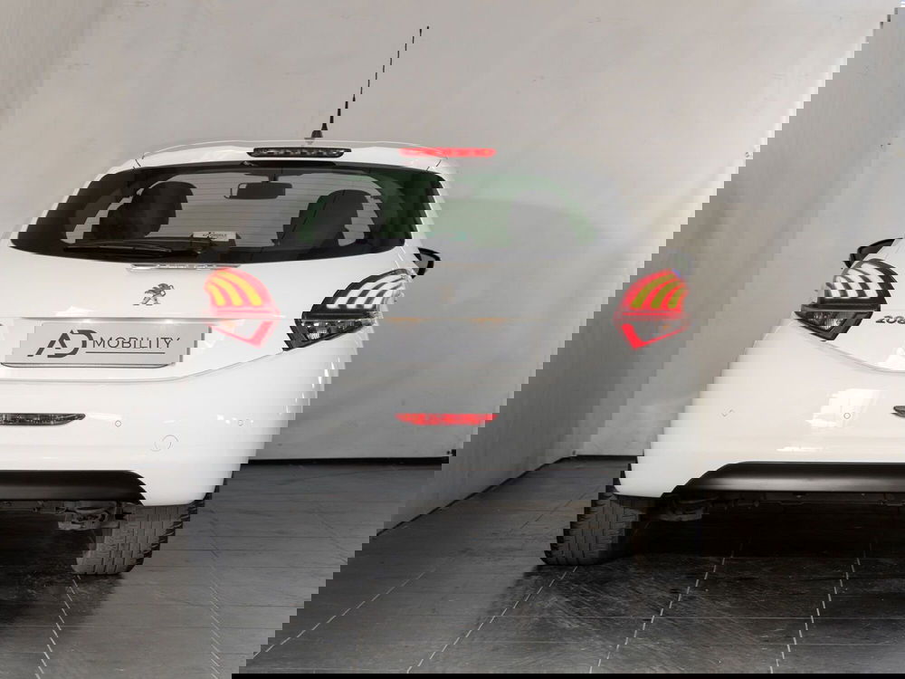Peugeot 208 usata a Foggia (3)