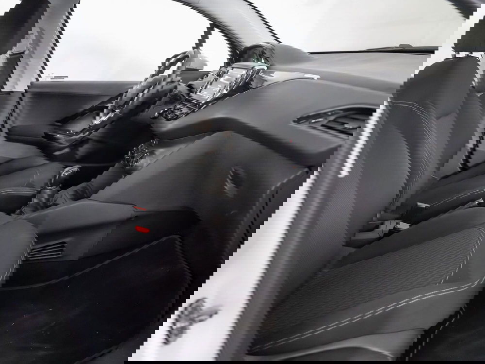 Peugeot 208 usata a Foggia (6)