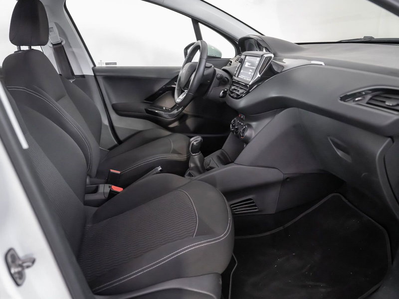 Peugeot 208 usata a Foggia (6)