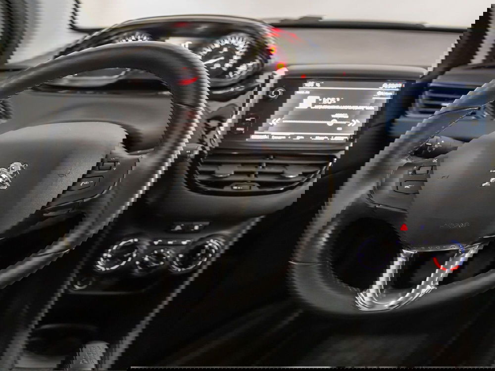 Peugeot 208 usata a Foggia (9)