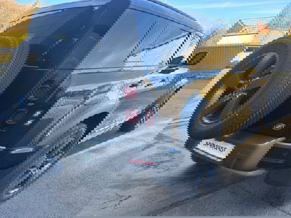 Land Rover Defender usata a Pesaro-Urbino (2)