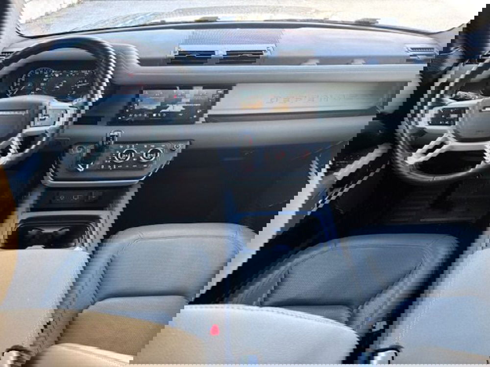 Land Rover Defender usata a Pesaro-Urbino (4)