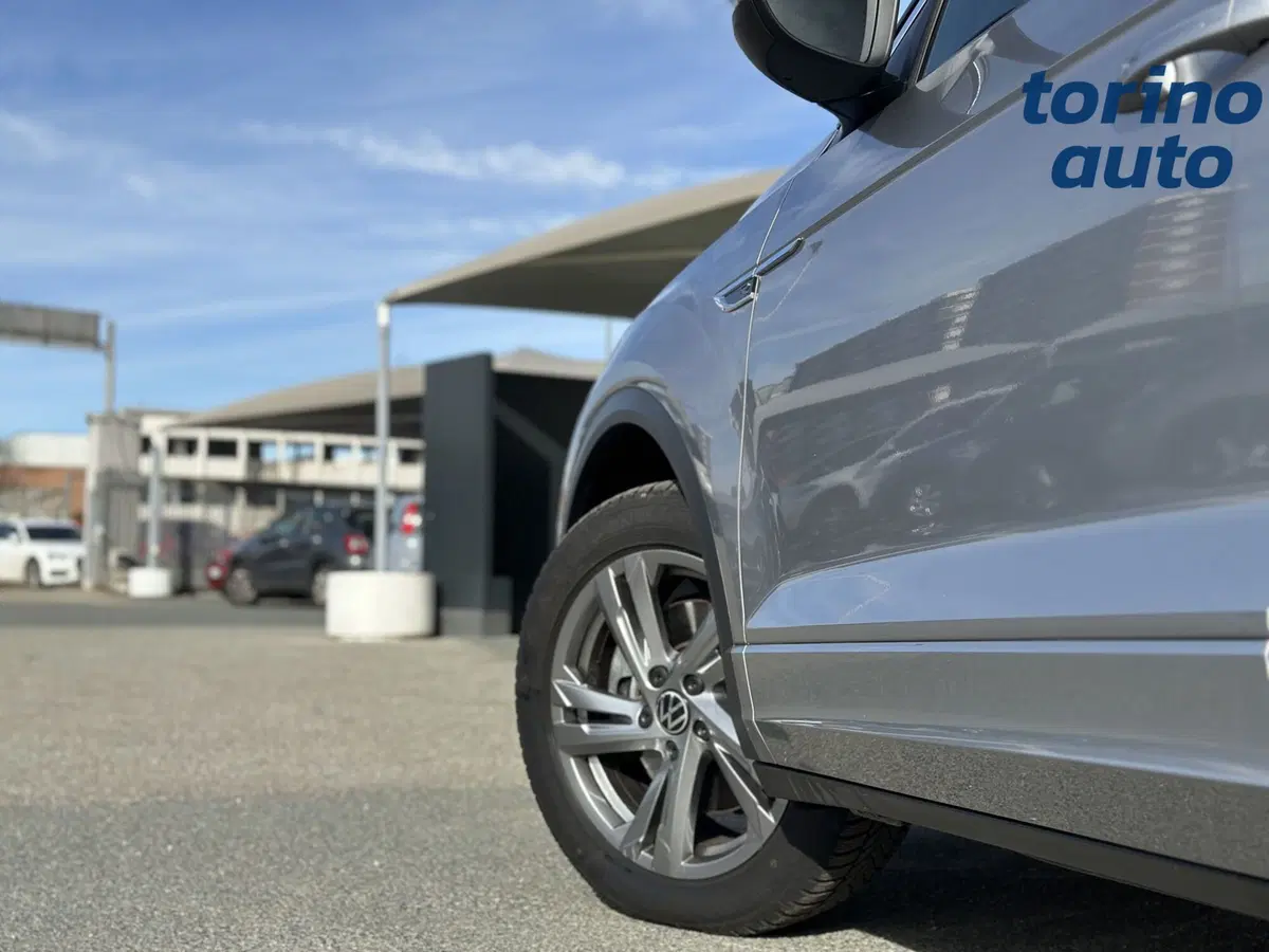 Volkswagen T-Roc usata a Torino (7)