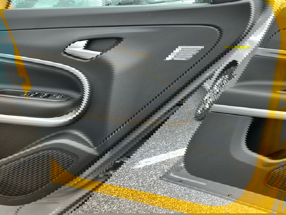 Jeep Avenger nuova a Latina (20)