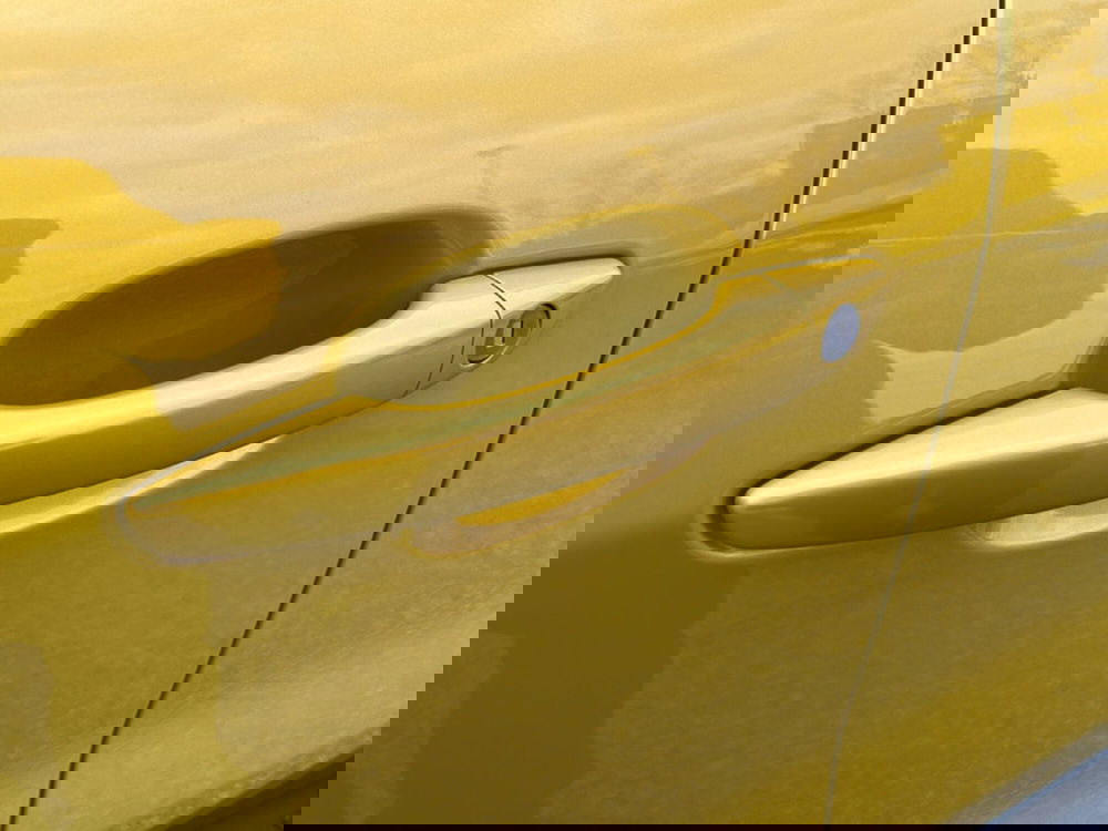 Jeep Avenger nuova a Latina (9)