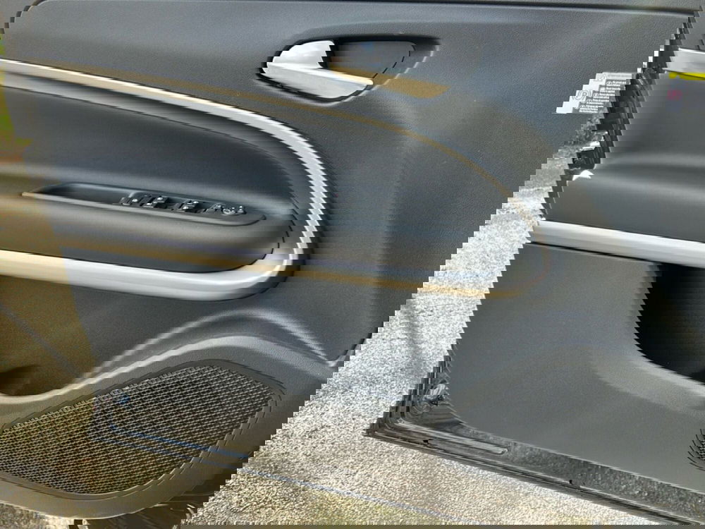 Jeep Avenger nuova a Latina (20)