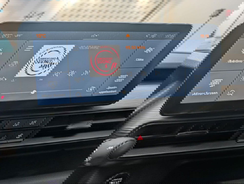 Jeep Avenger nuova a Milano (10)