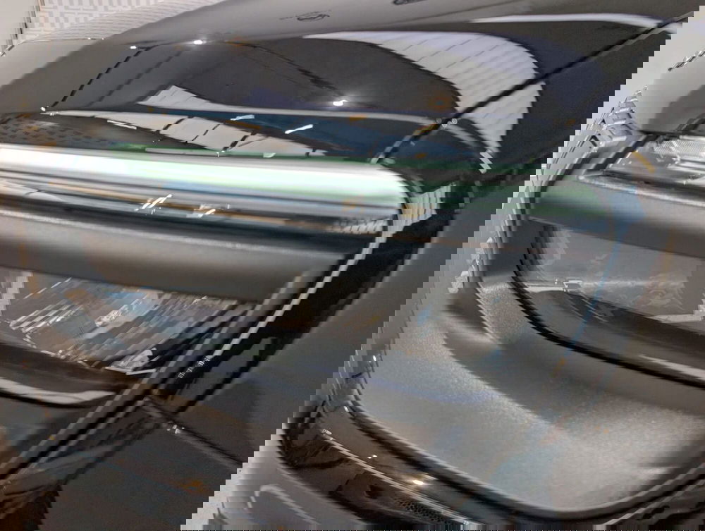 Jeep Avenger nuova a Milano (17)