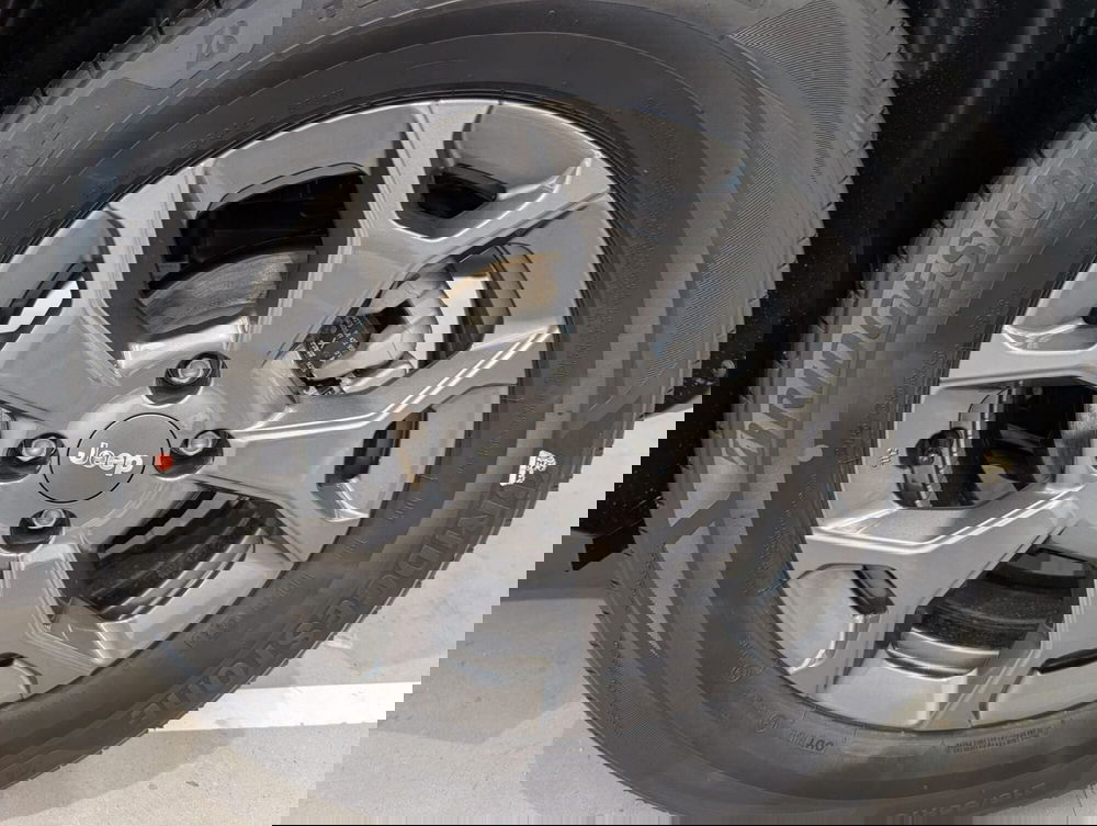 Jeep Avenger nuova a Milano (7)