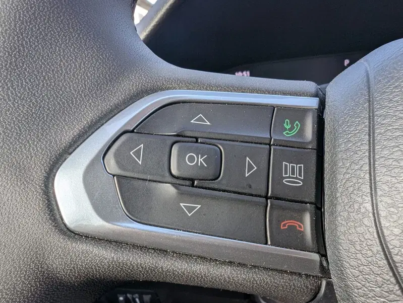 Jeep Compass usata a Milano (11)