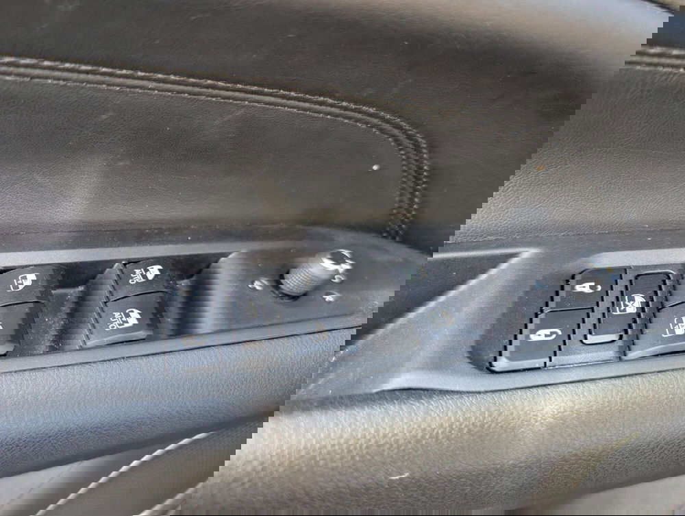 Jeep Compass usata a Milano (17)