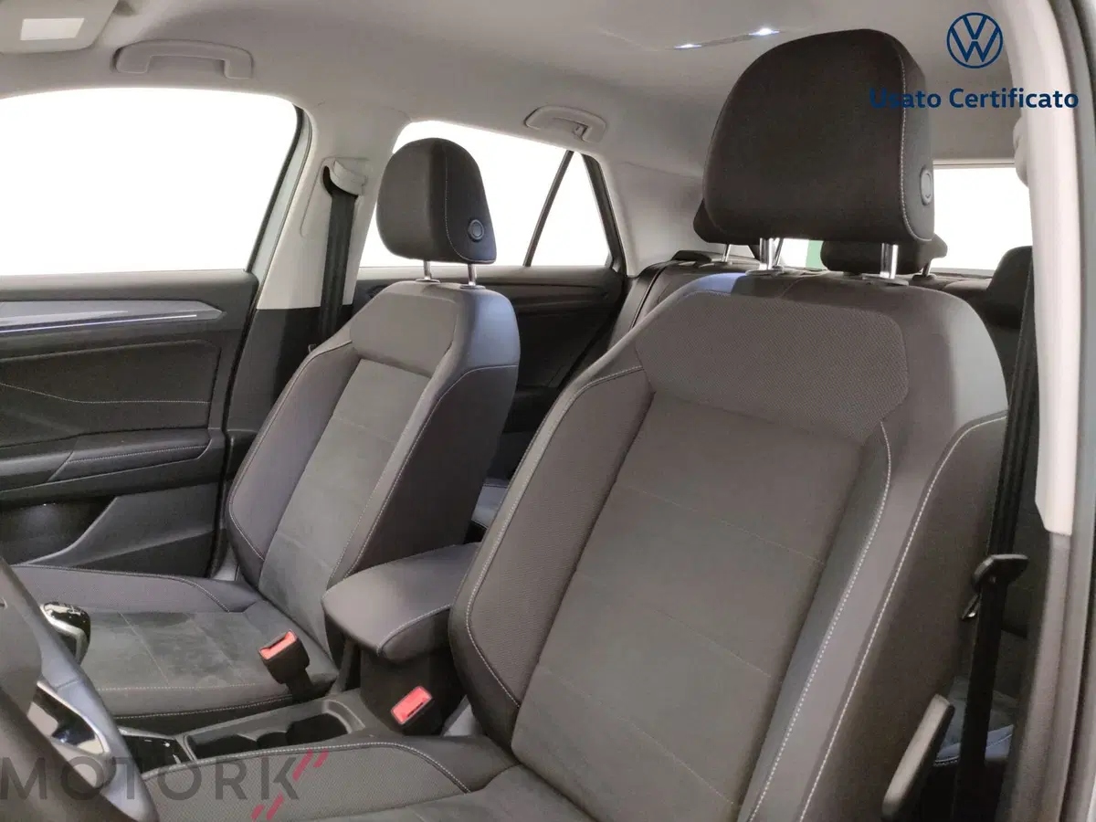 Volkswagen T-Roc usata a Varese (9)