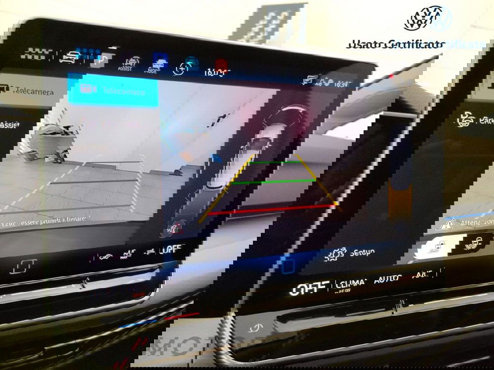 Volkswagen Golf nuova a Varese (16)