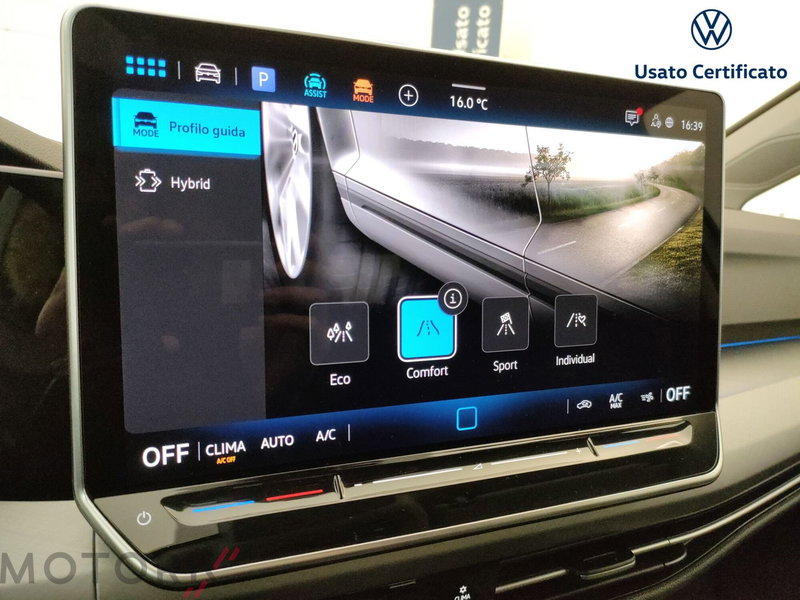 Volkswagen Golf nuova a Varese (17)