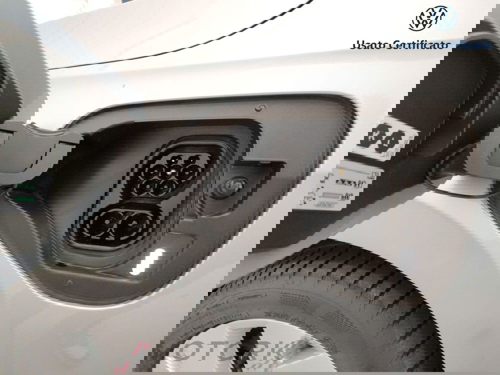 Volkswagen Golf nuova a Varese (9)