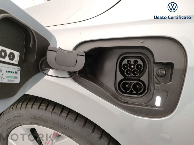 Volkswagen Golf nuova a Varese (9)
