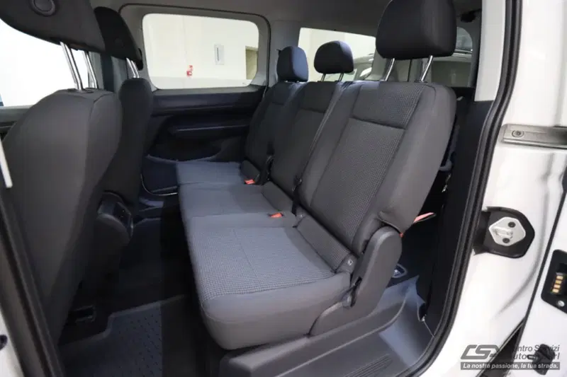Volkswagen Caddy nuova a Bologna (6)