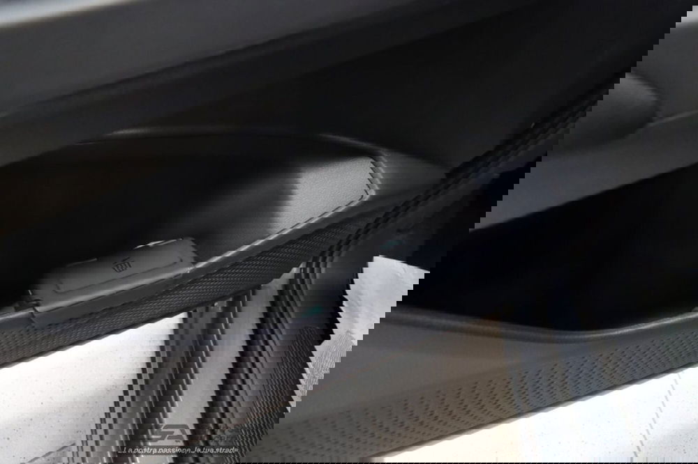 Volkswagen Caddy nuova a Bologna (15)