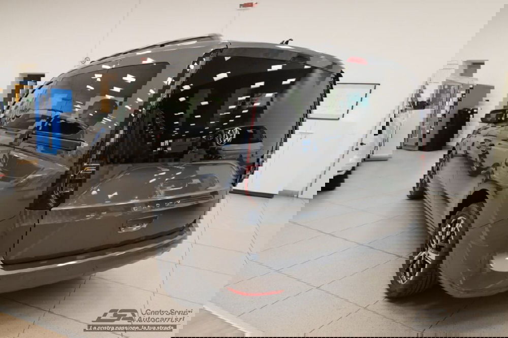 Volkswagen Caddy nuova a Bologna (6)