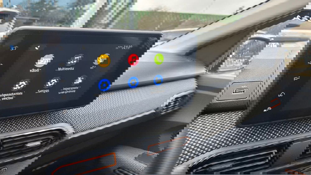 Dacia Sandero usata a Padova (11)