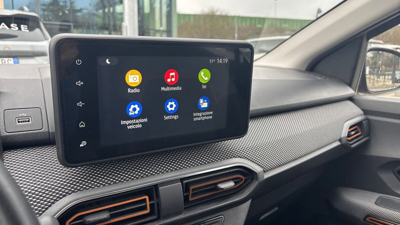 Dacia Sandero usata a Padova (11)