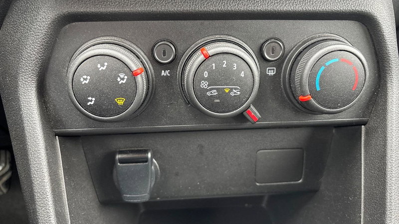 Dacia Sandero usata a Padova (13)