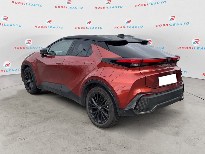 Toyota Toyota C-HR usata a Massa-Carrara (8)