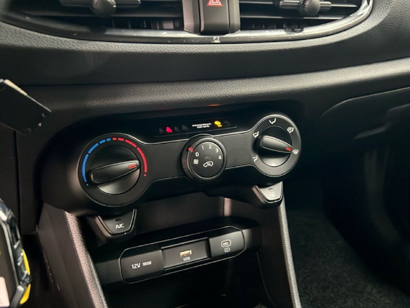 Kia Picanto nuova a Roma (19)