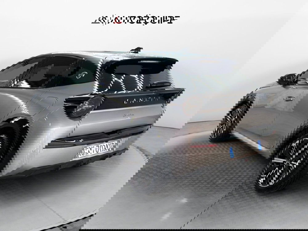 Lancia Ypsilon usata a Roma (3)