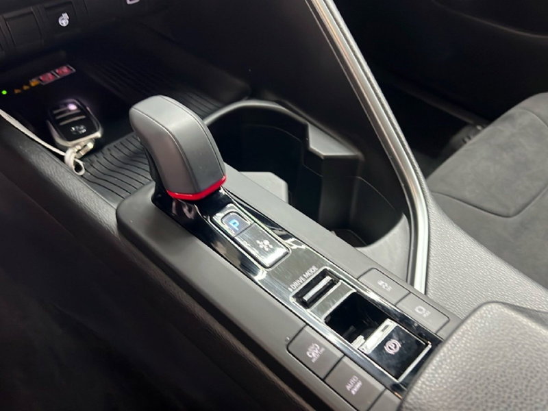 Toyota Toyota C-HR usata a Roma (14)